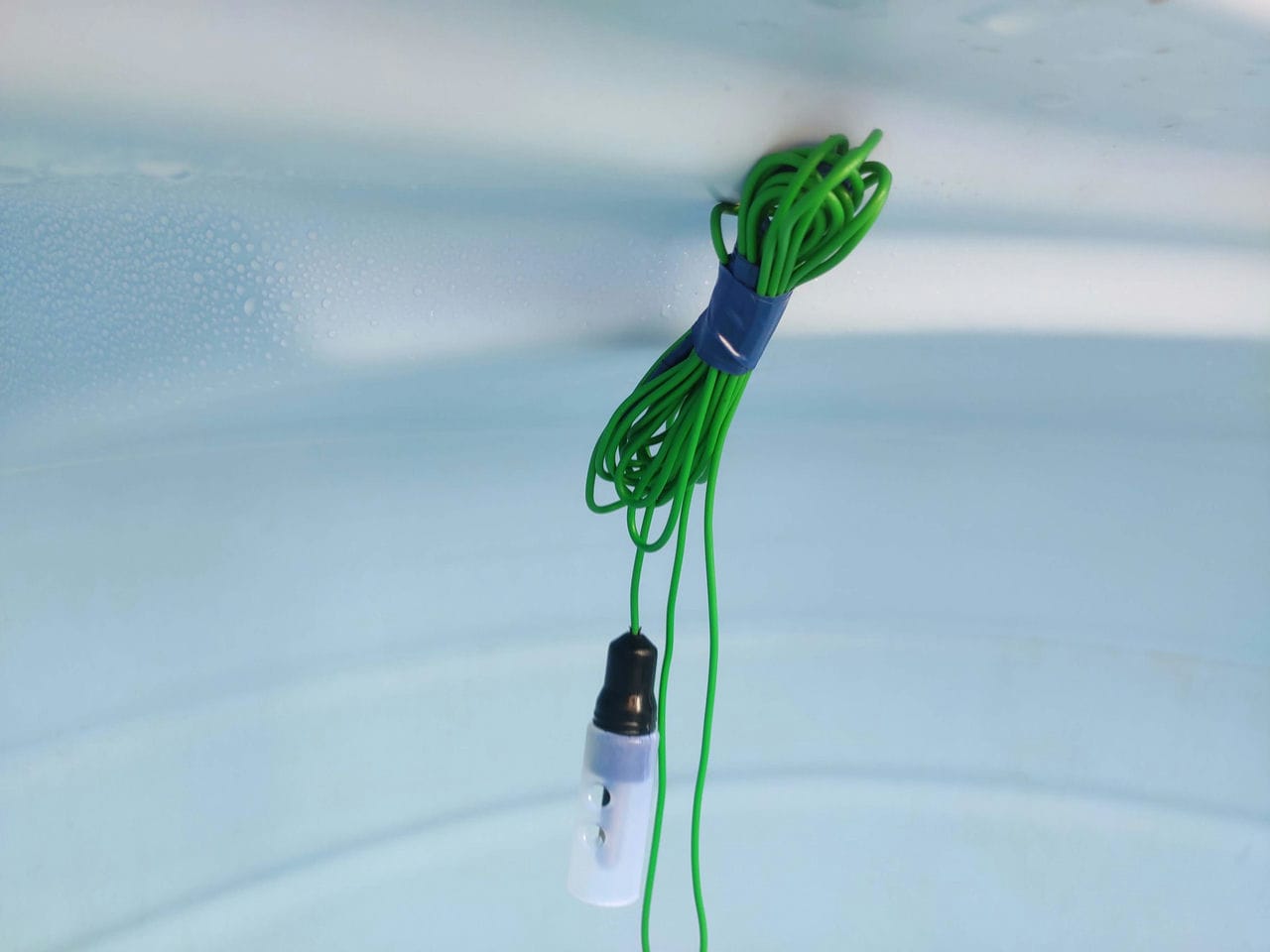 Water level controller sensor installed in overhead tank